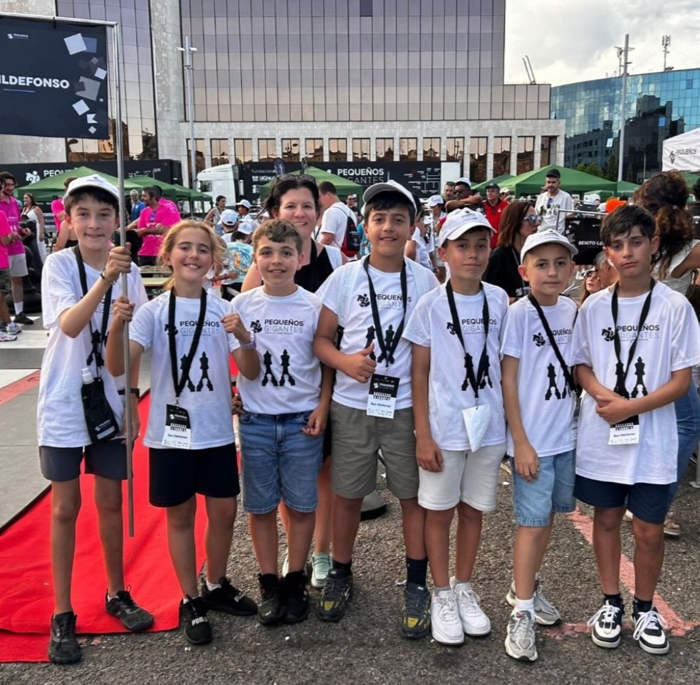 GRUPO DE AJEDREZ